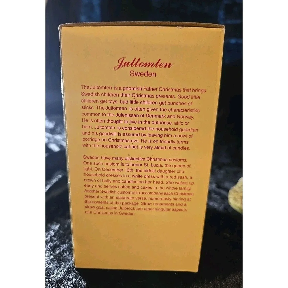 International Santa Claus Collection - Sweden Jultomten - 1993 SC13